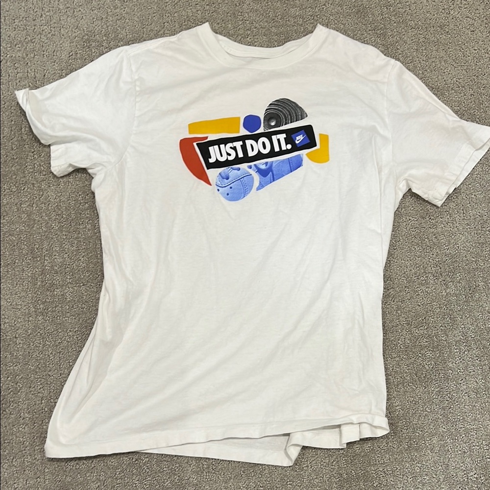 Nike Kids White Graphic T-Shirt